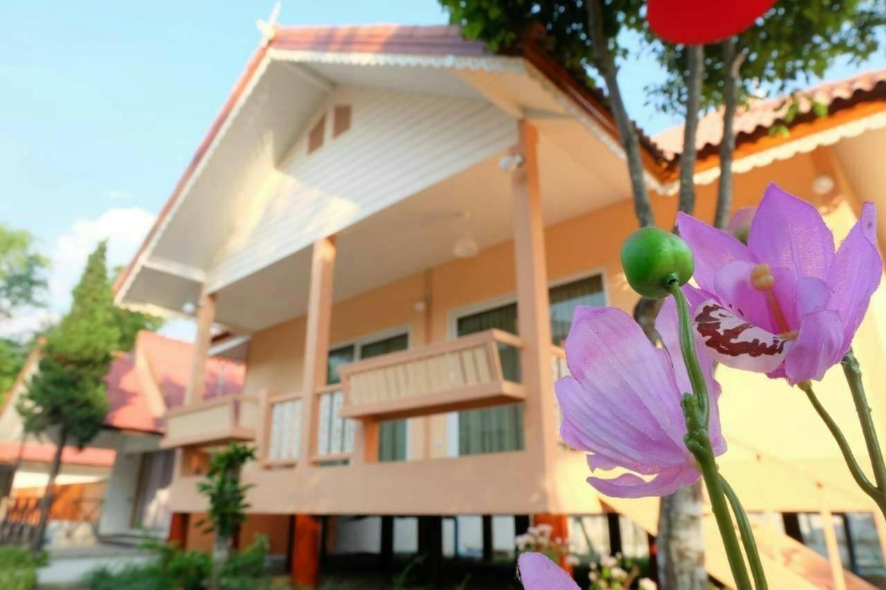 Baanpufa Resort Ban Huai Maenam Noi Exterior foto