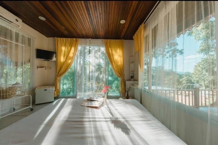 Baanpufa Resort Ban Huai Maenam Noi Exterior foto